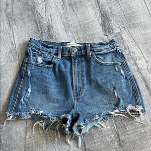 Abercrombie & Fitch Ultra High Rise Mom Short